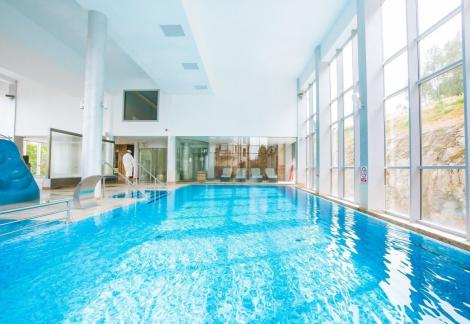 Schwimmbad, Hotel Bialy Kamien in Bad Flinsberg 