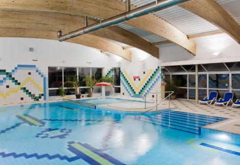 Schwimmbad, Hotel Unitral in Mielno